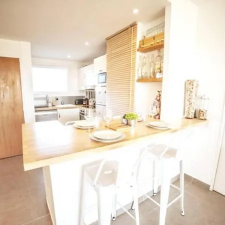 Appartement Le Calderini - Face Wifi Et Park Gratuit Calme - Résid Le Surcouf - Cohôteconciergerie Motte