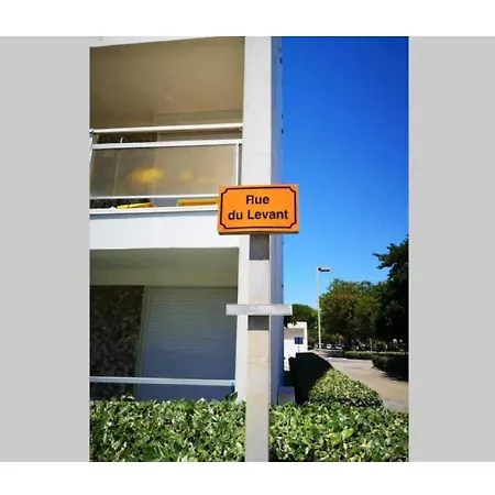 Le Calderini - Face Wifi Et Park Gratuit Calme - Résid Le Surcouf - Cohôteconciergerie Motte