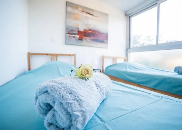 Le Calderini - Face Wifi Et Park Gratuit Calme - Resid Le Surcouf -top Pros Servicesconciergerie Motte Apartment *